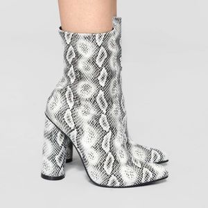 “Midnight Lover Boot - Snake”
